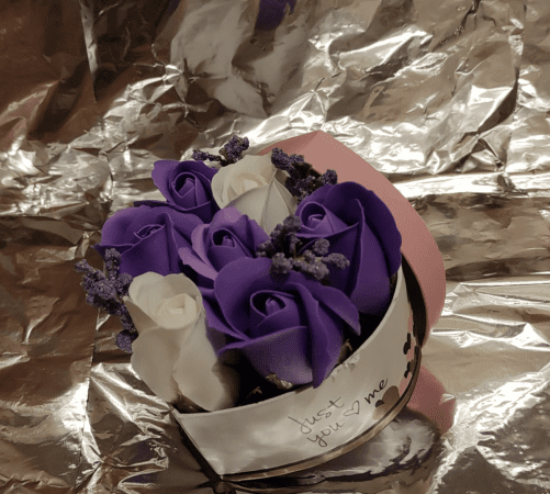 Aranjament cu trandafiri din sapun