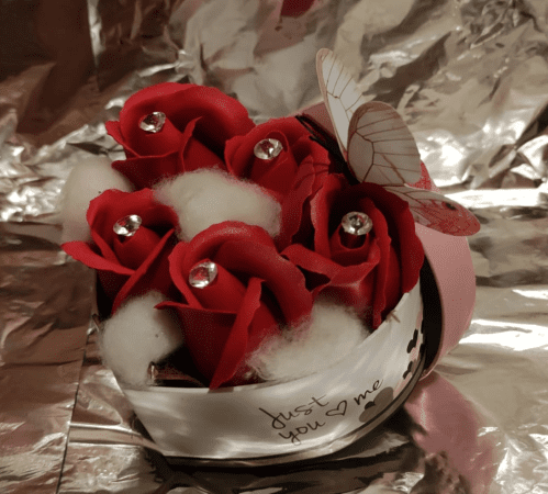 Aranjament cu trandafiri din sapun