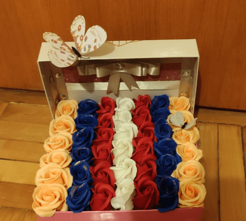 Aranjament cu trandafiri din sapun